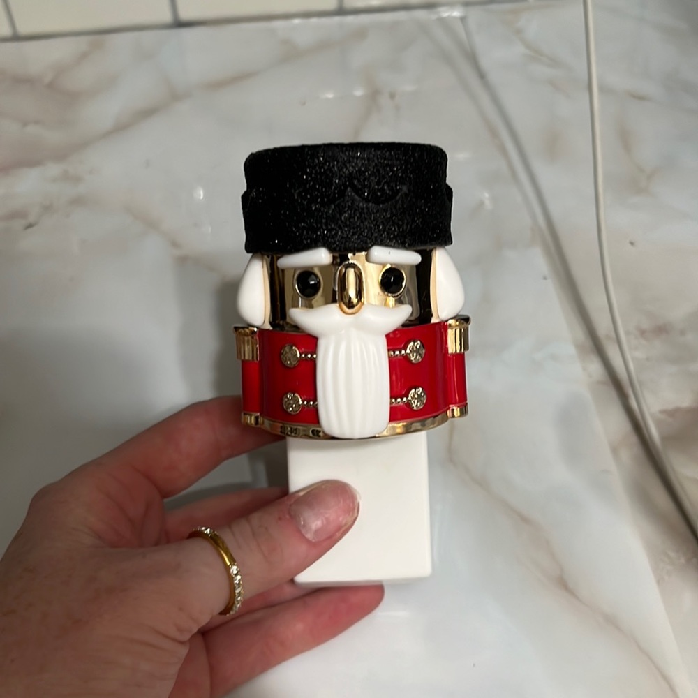 Bath and body works plug in